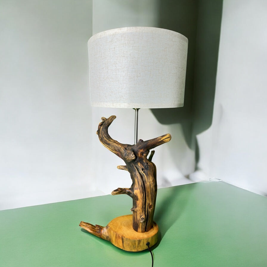 Branchlight Haven – Forest Limb Lamp