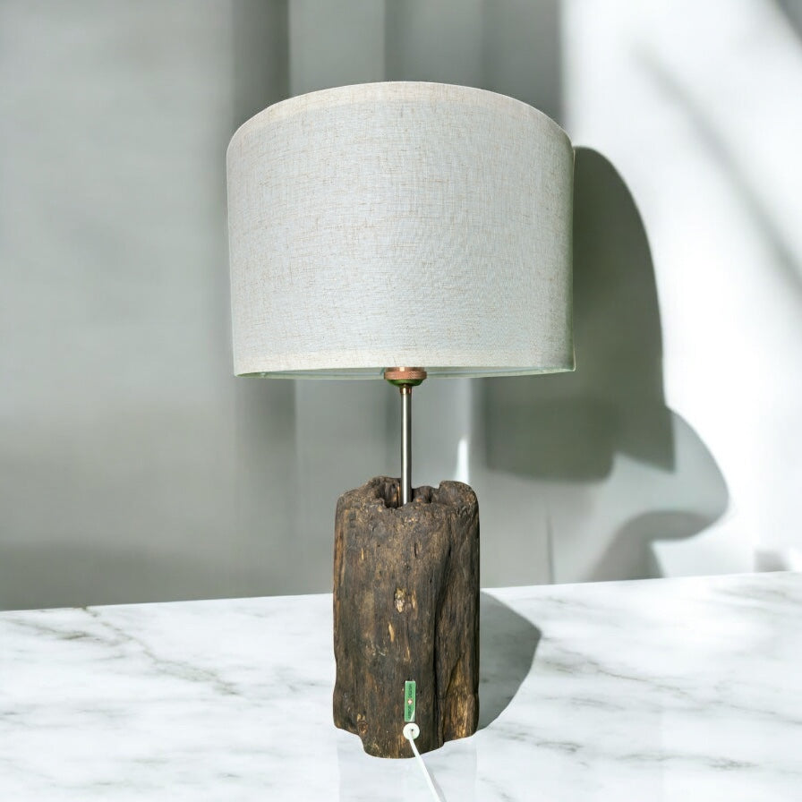 Hearthwood Pillar – Aged Driftwood Table Lamp