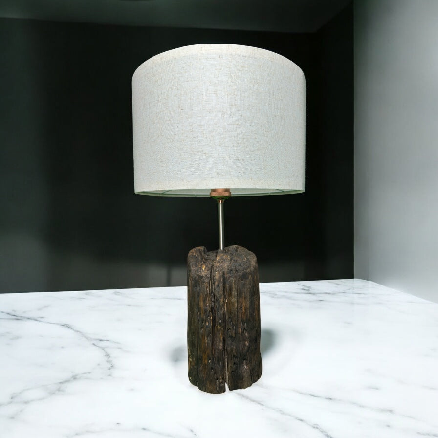 Hearthwood Pillar – Aged Driftwood Table Lamp
