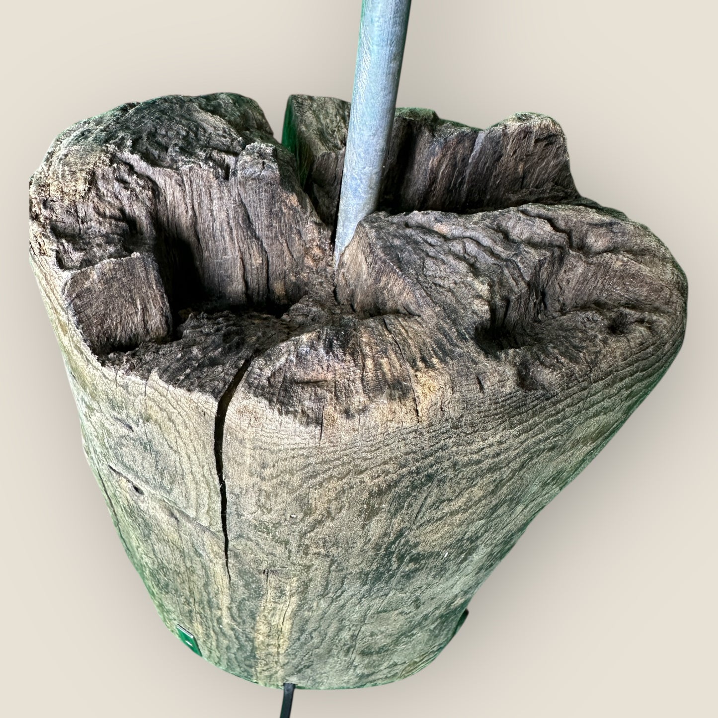 Homestead Glow – Weathered Pillar Table Lamp