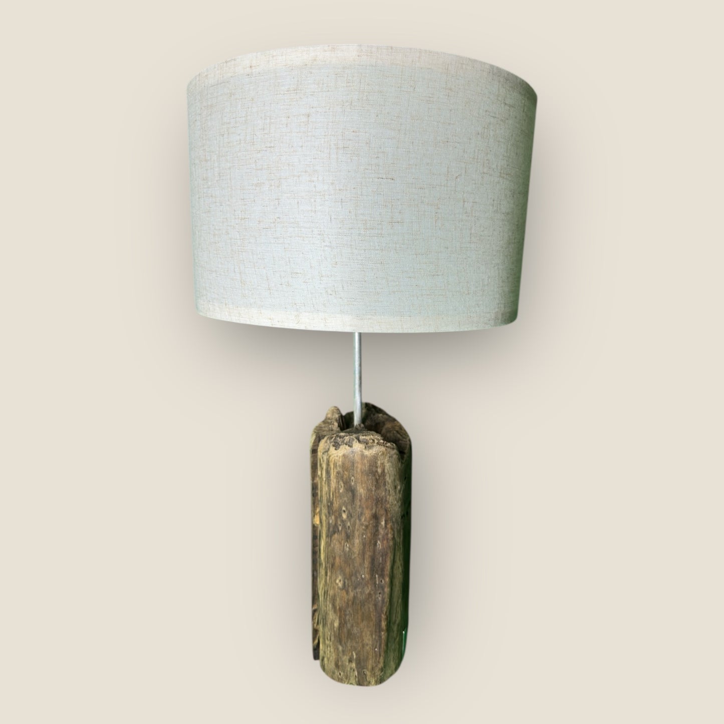 Homestead Glow – Weathered Pillar Table Lamp